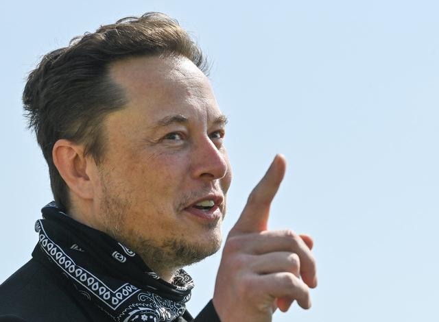 特斯拉(TSLA.US)开启新一轮裁员：解雇两名高管 裁减超级充电部门约500